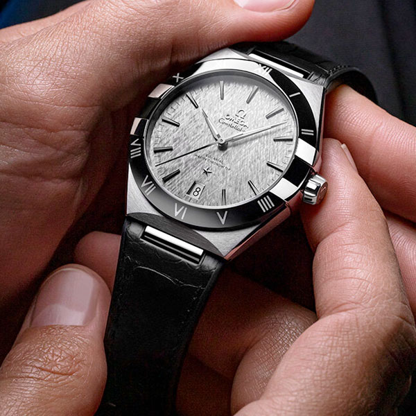 A Guide To Buying An OMEGA